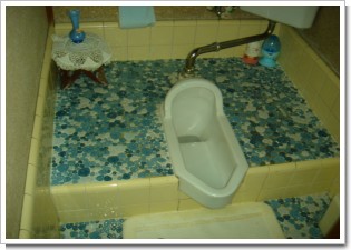 トイレ改修施工前2.JPG